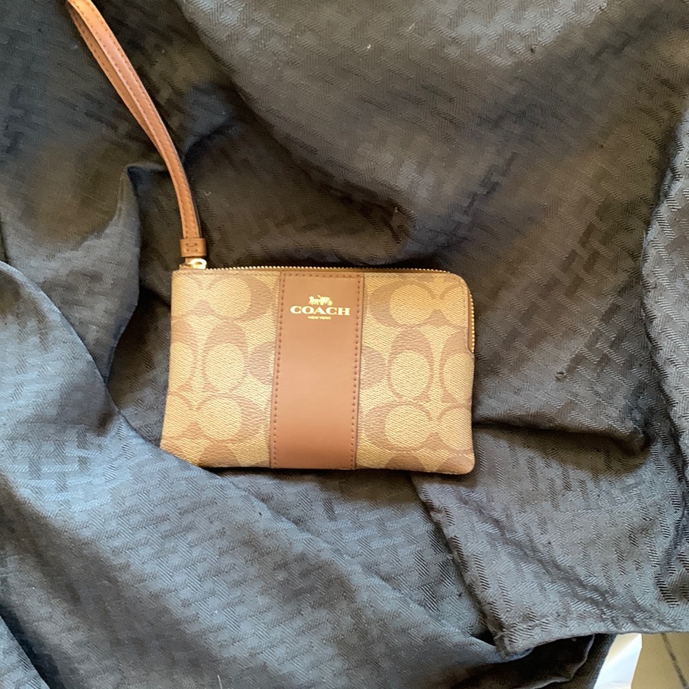 Coach accessory